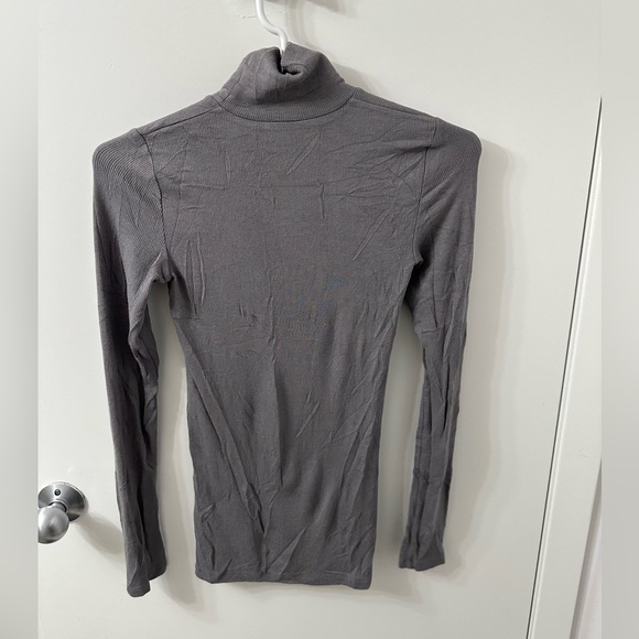 Aritzia Wilfred Only turtle neck - Picture 7 of 8